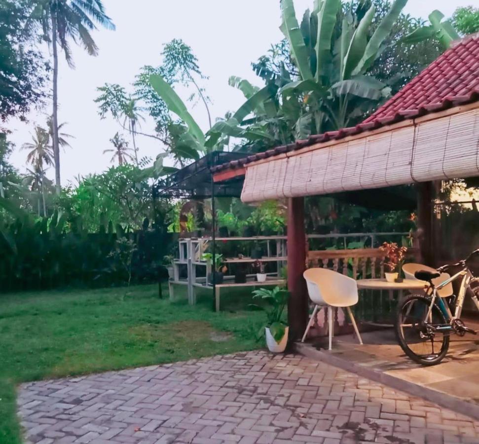 Готель Al-Shifa Healing House Lombok Гілі-Аїр Екстер'єр фото